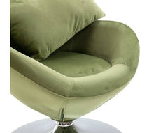 Charger l&#39;image dans la galerie, Chaise Oeuf pivotante avec coussin en velours vert clair